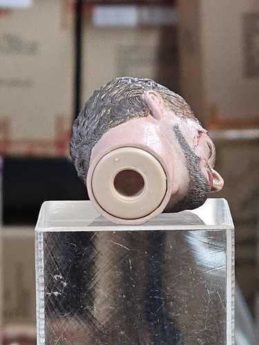 Maxnut M001 1/6 Robert Tony Male Headsculpture - Picture 6 of 13
