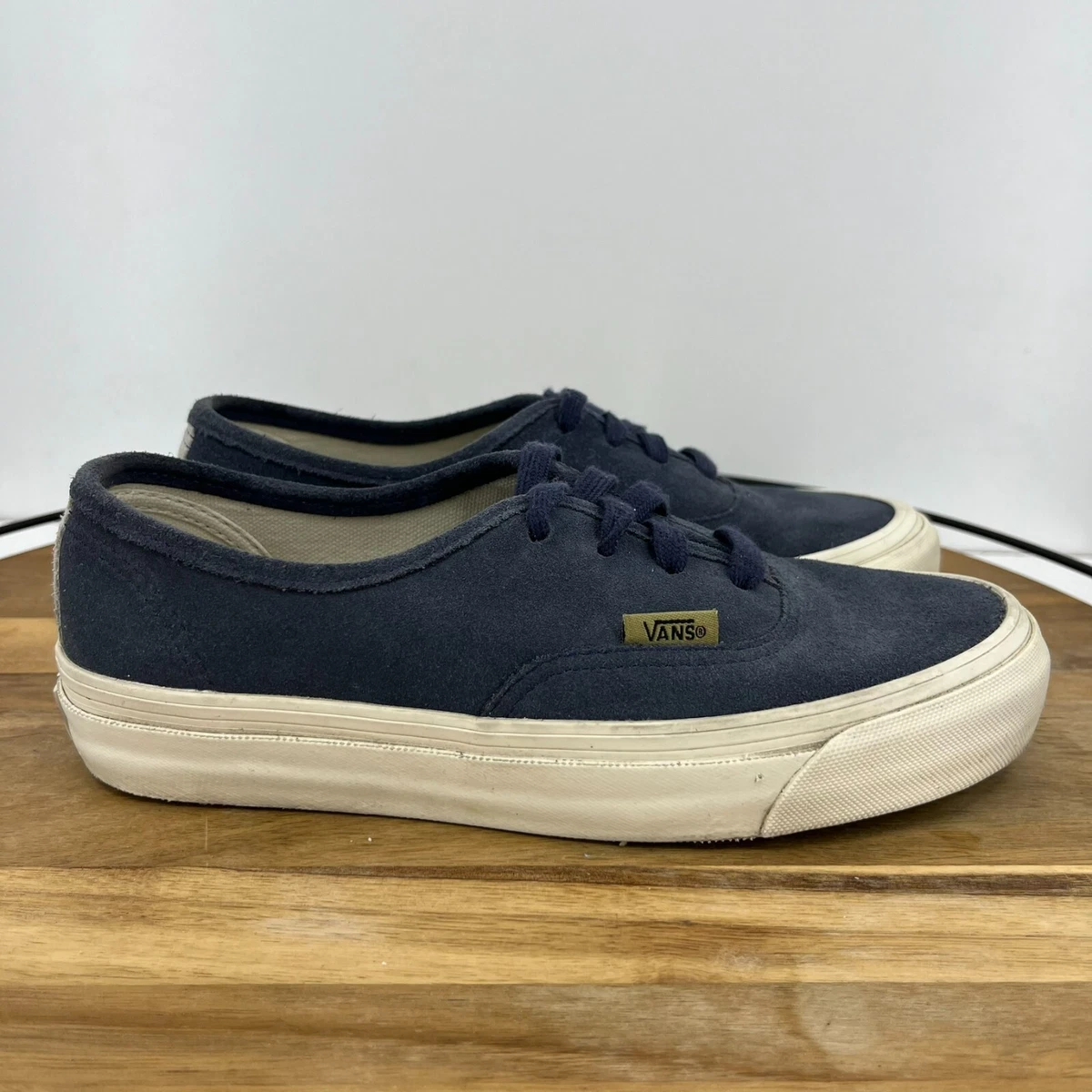 vans authentic gamuza