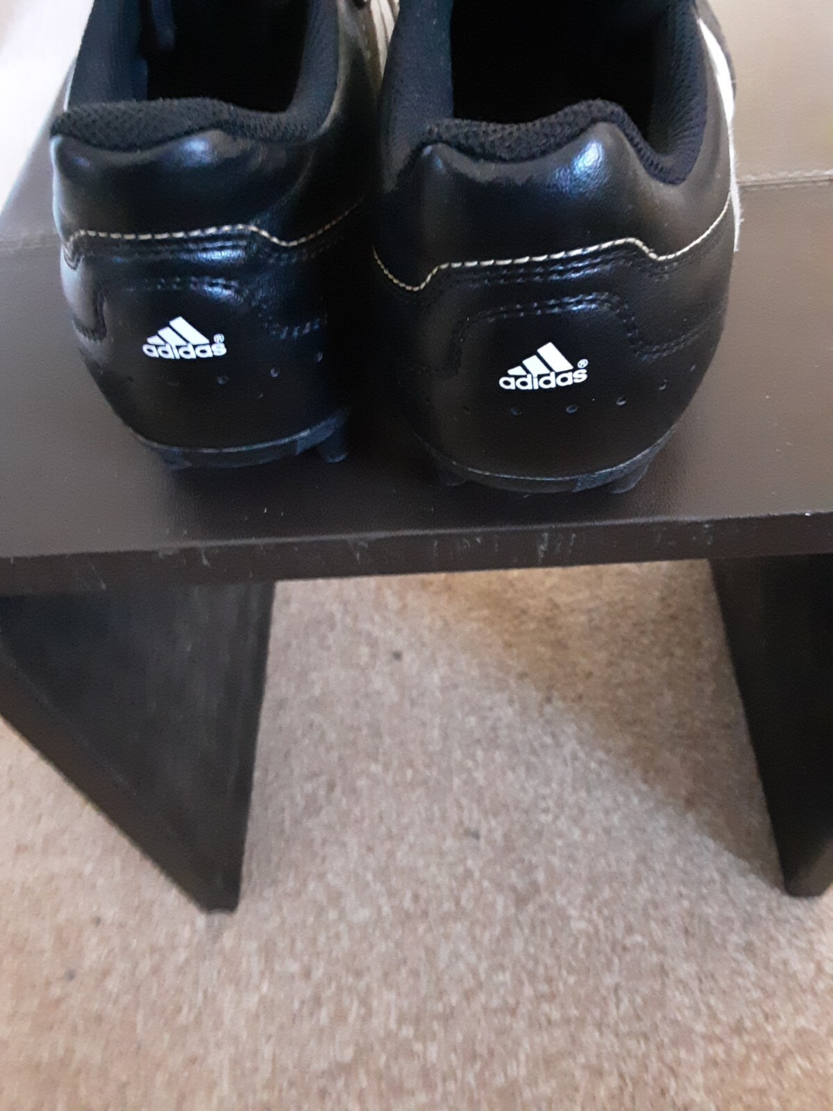 harga adidas yeezy boost 350 v2 zebra