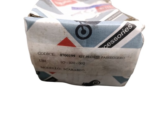 KIT PEDANA POGGIAPIEDI PASSEGGERO APRILIA SACARABEO 8700199 - Foto 3 di 3