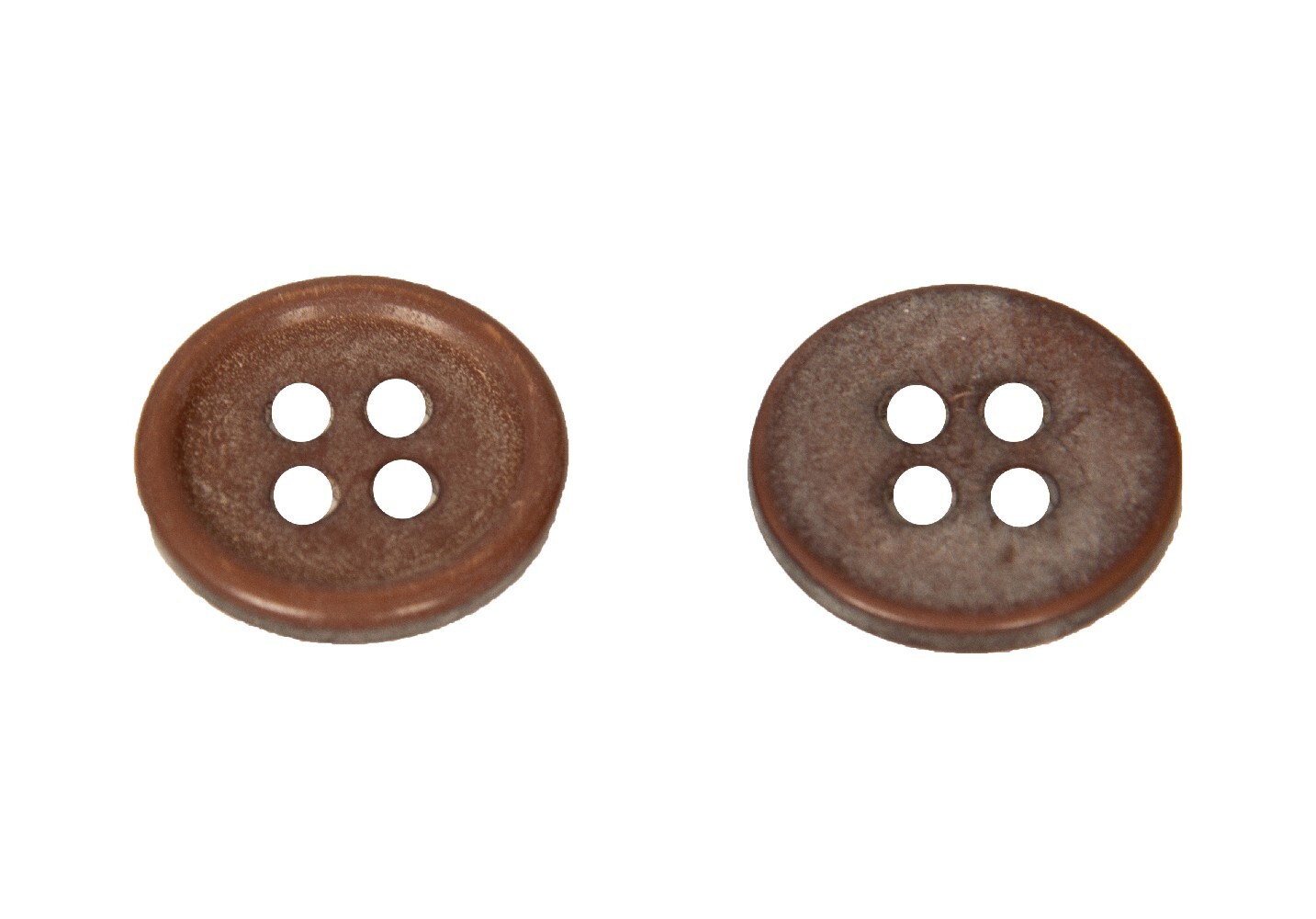 Набор из 4-х пластиковых бутылочек bottoni rotondo размером 23 x 23 x 3 мм articolo BOT0