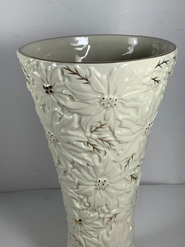 Lenox Christmas Poinsettia & Pearl Large Porcelain Vase 10 in. - Picture 5 of 10