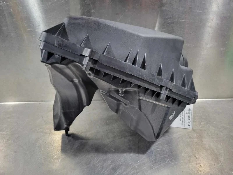 2016-2020 Chevrolet Malibu 1.5L Air Intake Box Cleaner VIN Z OEM - Image 2 of 3