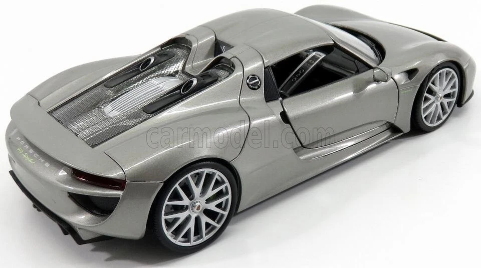 MODELLINO AUTO STATICO WELLY PORSCHE 918 SPYDER HARD TOP CLOSED 2013 SILVER 1:24 - Immagine 2 di 4