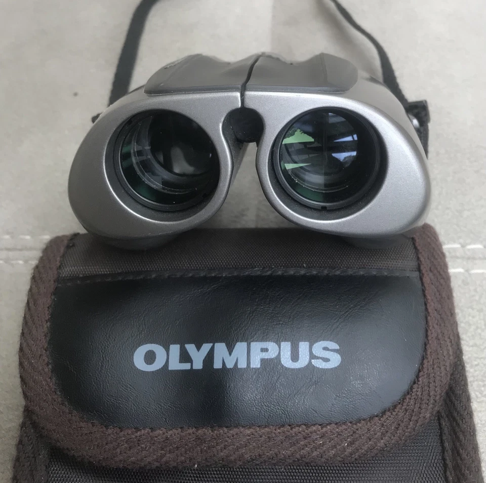 Olympus 10-30x25 Binoculars Zoom 3.2” - 1.9” - Image 3 of 4