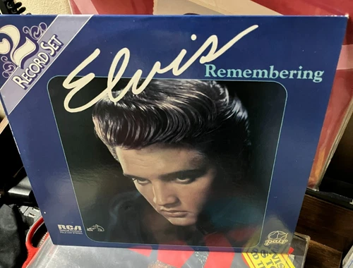 Vintage Record - Elvis Presley - Remembering Elvis  Near Mint Condition 2 LP's