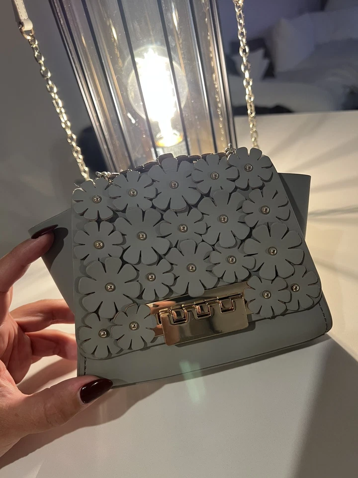 Bolso Bandolera ZAC Zac Posen Eartha Iconic Micro Chain Foto 3 de 4