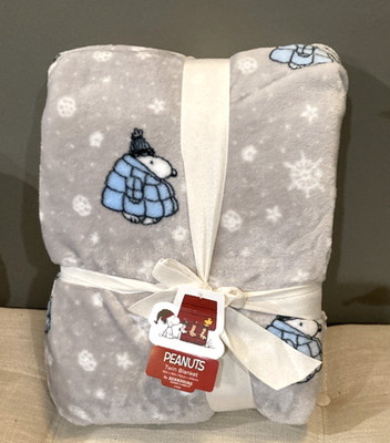 Peanuts Snoopy Puffer Coat Berkshire Twin Blanket Gray Blue 60x90 NWT