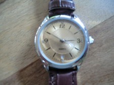 Armbanduhr--dunkelbraun NEU
