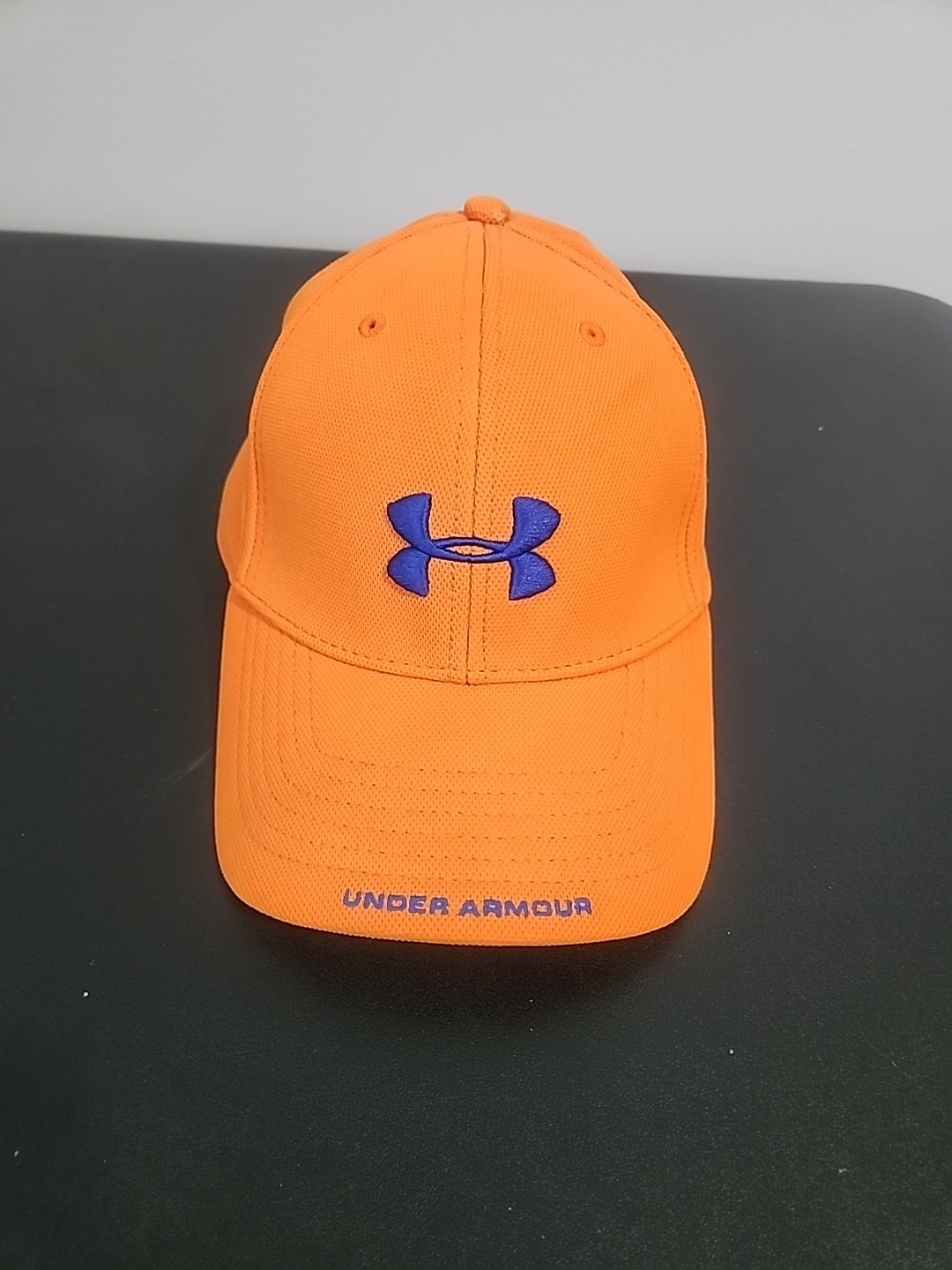 Under Armour Mens Hat Size Large L Orange Blue 4-Way Stretch