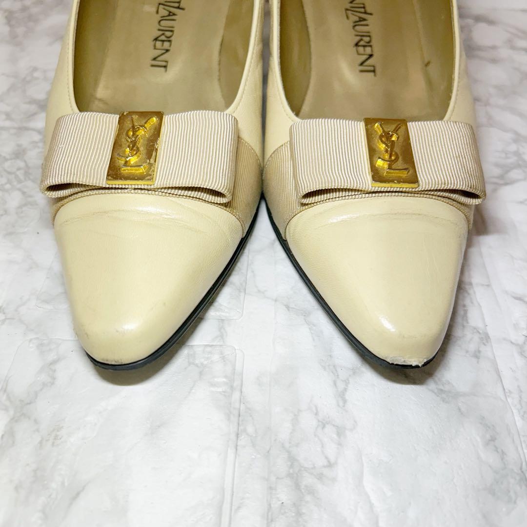 Decolte Yves Saint Laurent YSL tacco EU 35 5 beige pelle nastro 102276K autentiche