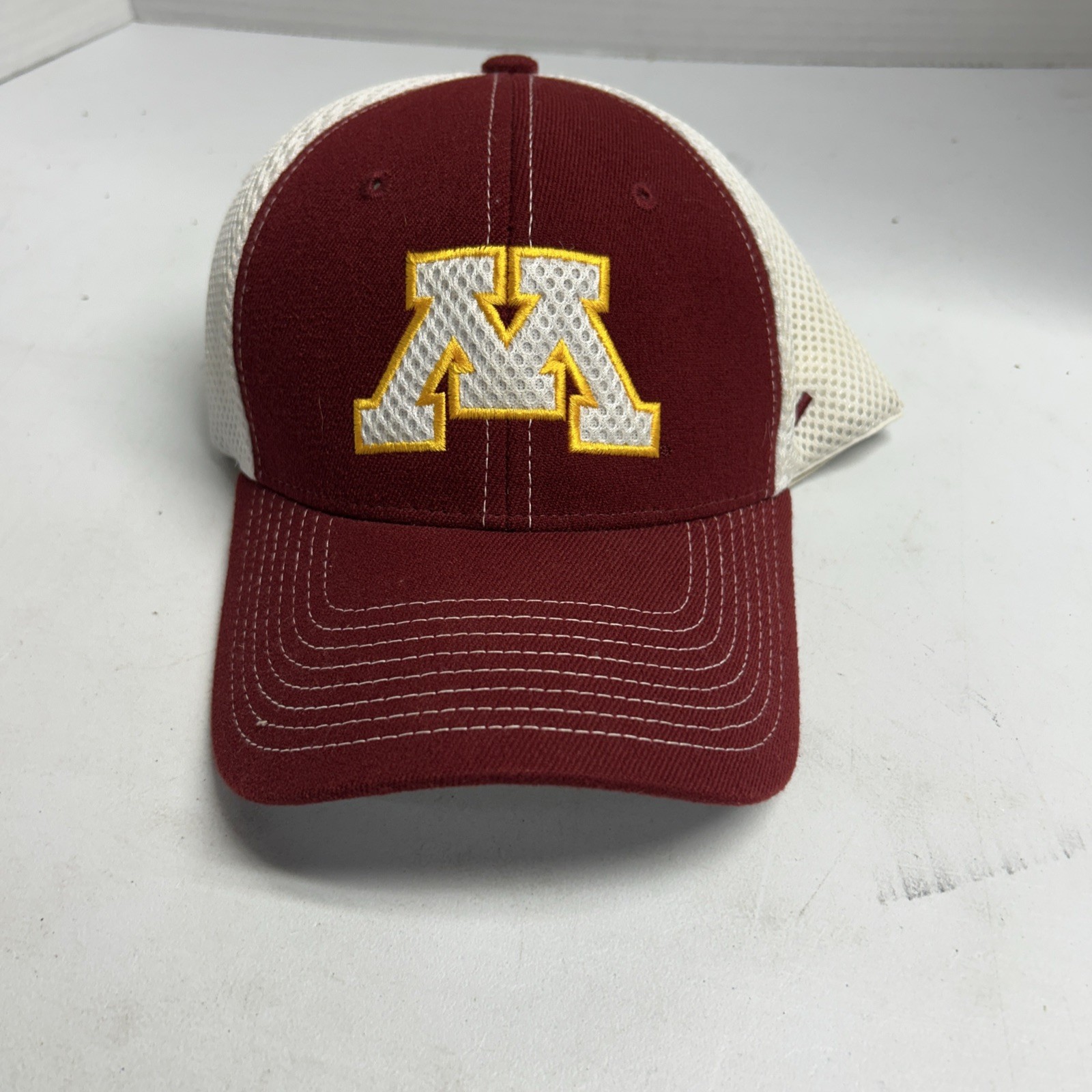 Minnesota Golden Gophers Zephyr Fitted M/L Trucker Hat