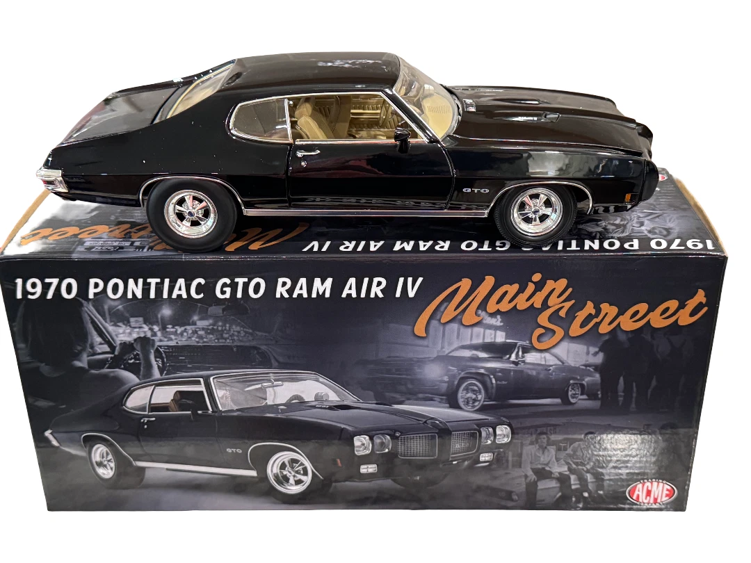 Pontiac 1:18 Scale Diecast Cars for sale | eBay