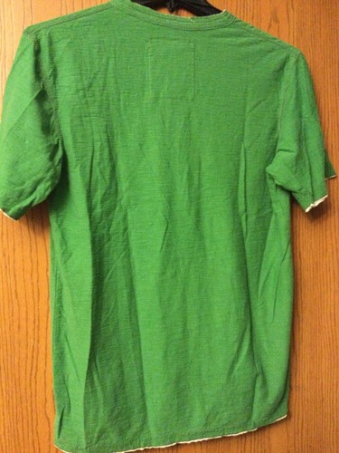 The Mirror Which Flatters Not - Green Shirt - 2 Buttons At Top - L. - Picture 2 of 3