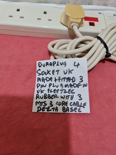 DURAPLUG 4 BUCHSEN VERLÄNGERUNGSKABEL HERGESTELLT IN UK CA. 3 MTS + GUMMI 3-POLIGER STECKER - Bild 2 von 14