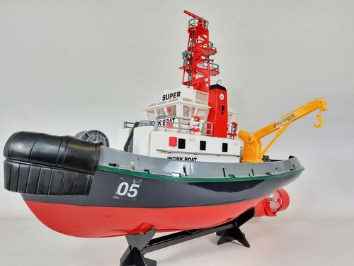 Remote Control RC Tug Boat with Water Spray for Pools & Lakes - Fun Model - Picture 8 of 24