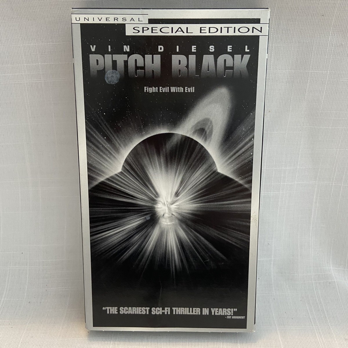 Pitch Black (VHS, 2001) Special Edition Vin Diesel 96898611039| eBay