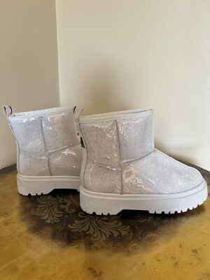 Woman's Boots STEVE MADDEN Off-White Darth Boucle PVC Sherpa Booties 6