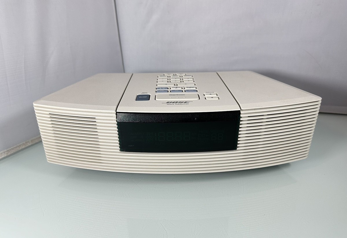 Bose Wave Radio CD Player AM/FM Model AWRC-1P White - CD Not