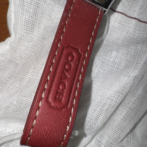 Tapón de vino de cuero Coach vintage modelo F61889 SV/RD NUEVO CON ETIQUETAS rojo quemado - Imagen 6 de 11