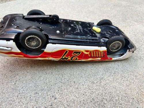 1960’s Bandai Ferrari Stunt Toy Car Speed Demon #27, Battery operated, as found - Picture 8 of 14