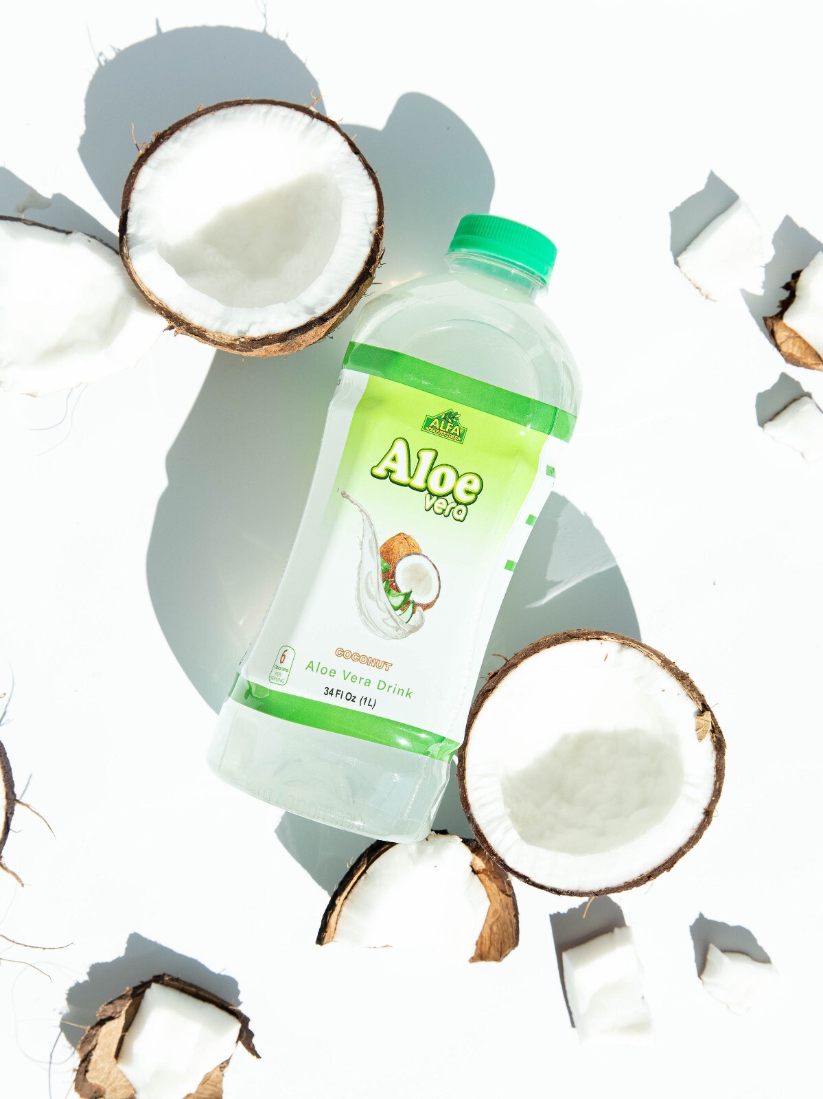 Bebida de aloe vera Alfa Vitamins con pulpa, coco, botella de 34 onzas - paquete de 6