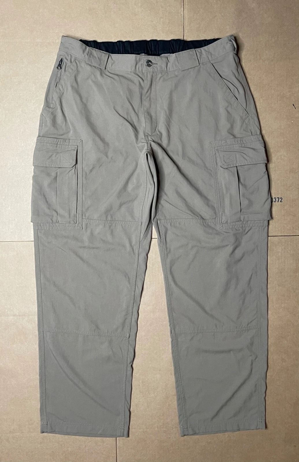 Duluth Dry On The Fly Men’s XL x 32 Cargo Pants Beige Quick Dry Relaxed Fit