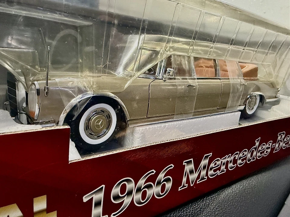 1966 MERCEDES BENZ 600 Landaulet Convertible PULLMAN SUN STAR 1:18 Diecast S600 - Image 4 of 4