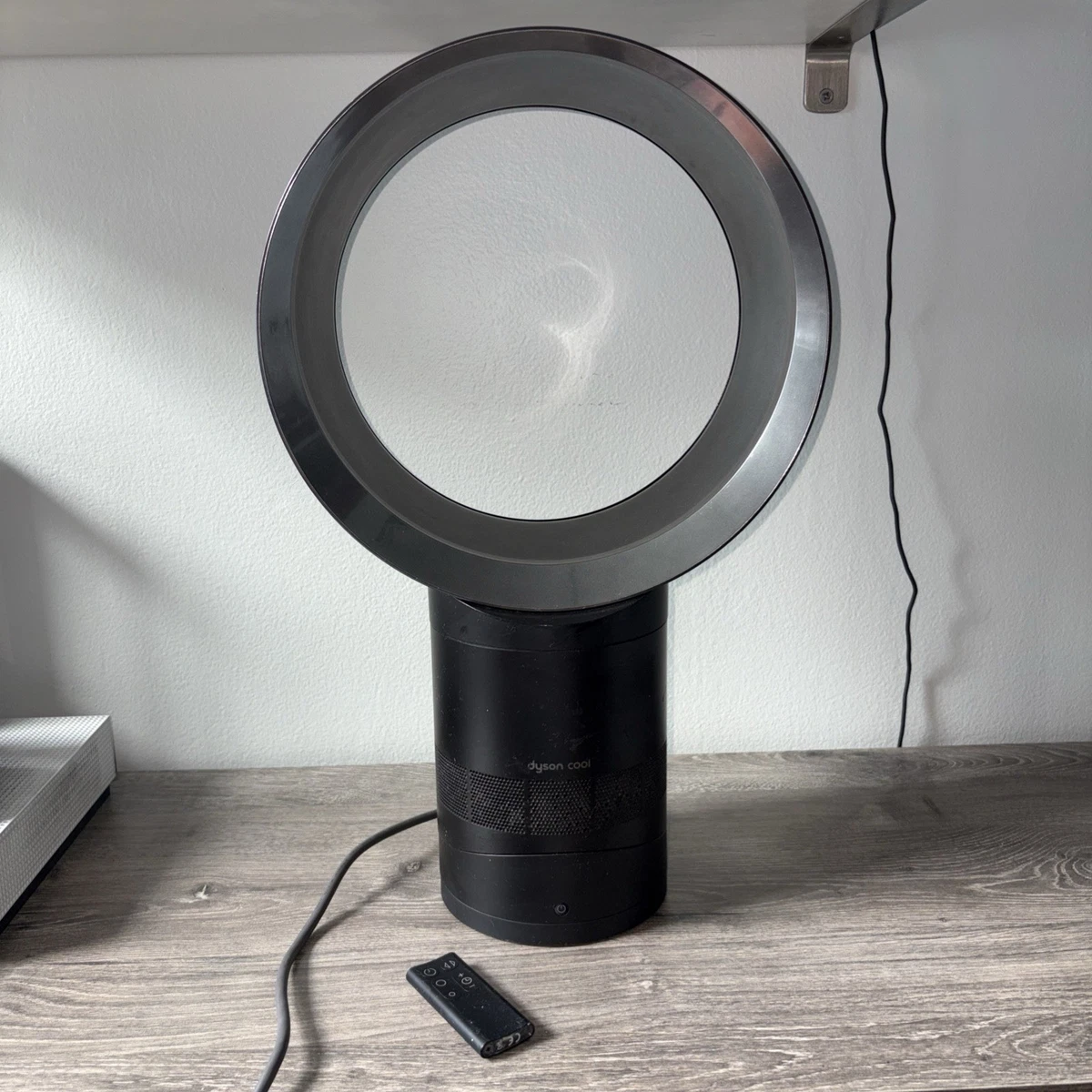 dyson cool AM06 テーブルファン 2015年製 Dyson AM06 Cooling Desk Fans for sale | eBay