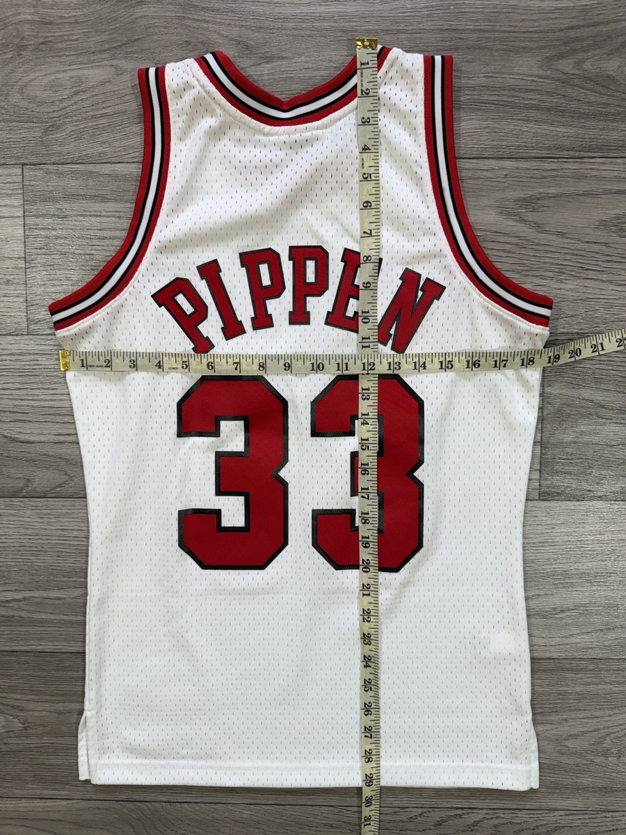 Chicago Bulls #33 Scottie Pippen 1997 1998 NBA Jersey Mitchell