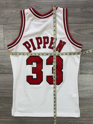 Chicago Bulls #33 Scottie Pippen 1997 1998 NBA Jersey Mitchell