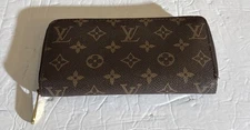EUC Louis Vuitton Zippy Wallet Monogram Canvas M60067