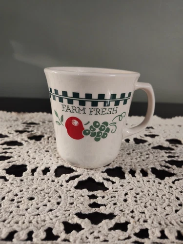 Vintage Corelle Farm Fresh Homemade Coffee Cup Mug Apple Gingham USA Corningware