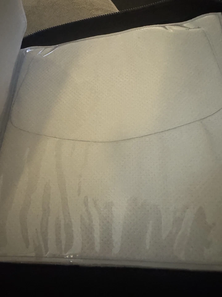 Kvaerner Songs Black Leather CD & DVD Case Disc Holder Organizer for 12 Discs - Image 4 of 4