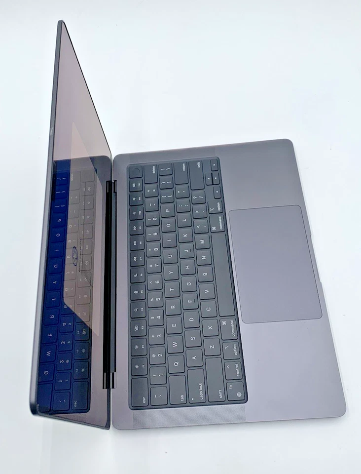 Apple MacBook Pro 14 дюймов 2023 A2992 Apple M3 Pro 4,05 ГГц твердотельный накопитель 1 ТБ 18 ГБ DDR5X черный C - Изображение 4 из 4