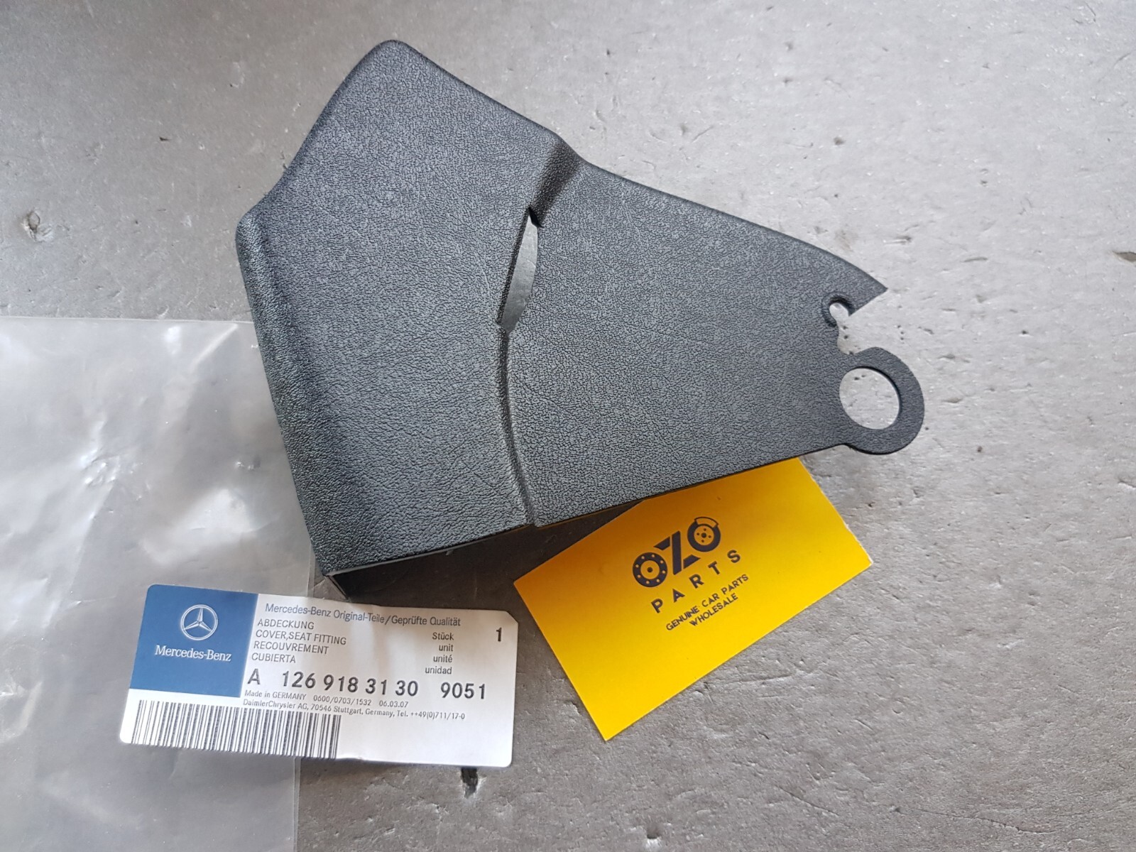 Genuine Mercedes-Benz C126 SEC Left Seat RH panel A12691831309051 