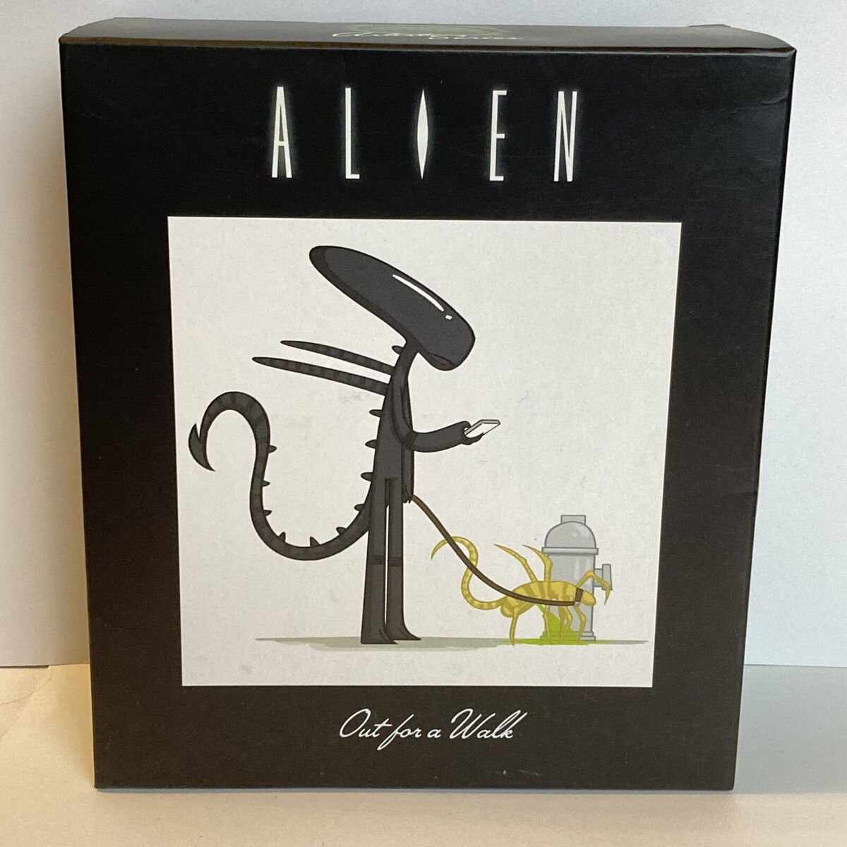 エイリアン おさんぽフィギュアAlien Out for A Walk Alien out for a Walk Jo3bot Artist Series Figure Loot Crate
