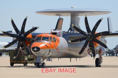 FOTO FLUGZEUG GRUMMAN E-2C HAWKEYE 2000 '3' (166417) C/N FR-3. ALLOCATED US N