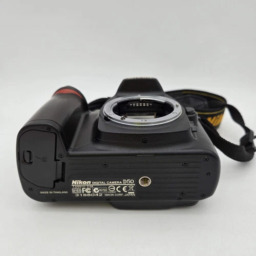 Nikon D50 6.1MP Digital SLR DSLR Camera Body Only