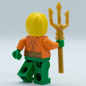 Aquaman LEGO DC Justice League Minifigure from 76000 Aquaman on Ice
