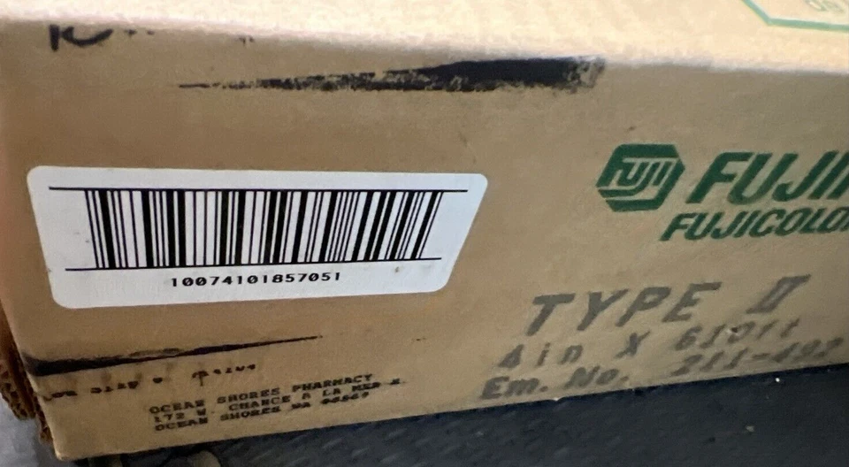 2 rollos de papel fotográfico brillante Fuji FUJIFILM FUJICOLOR Crystal Archive tipo II 4"x610' Foto 3 de 3