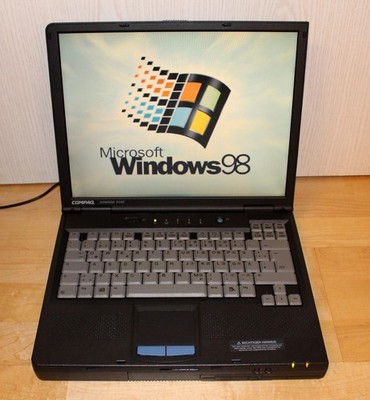 Compaq Armada E500 Laptop / Vintage Retro Windows 98 / DOS 