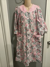 Vtg Vandemere Floral Pink Robe Buttons Pockets Flannel