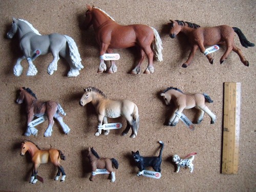 Schleich - Paardenvrachtwagen - Paarden Speelgoed - 227 Onderdelen - 42619