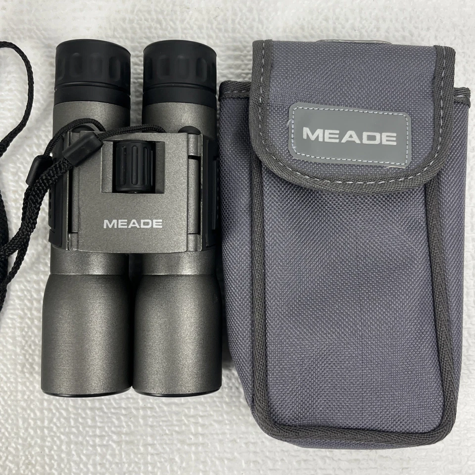 MEADE 8 X 32 TRAVELVIEW Roof Prism Binoculars 311 ft /1000 yds Case Neck Strap - Image 3 of 4