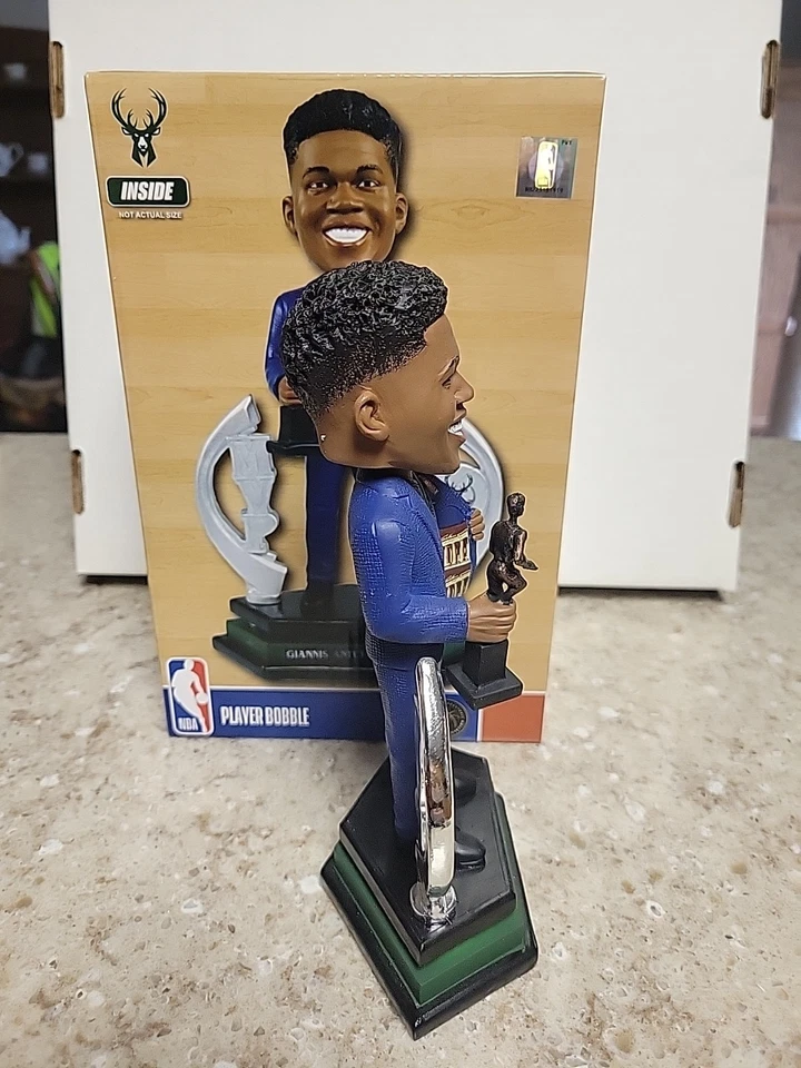 NUEVO GIANNIS ANTETOKOUNMPO Milwaukee Bucks 2019 Premio MVP Bobblehead NBA Foto 2 de 4