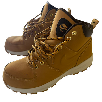 Nike Manoa Men's Leather Hiking Boot Haystack Shoes 9.5 US Amazing Condition