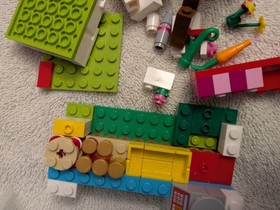 LEGO FRIENDS: Sunshine Harvest (41026)