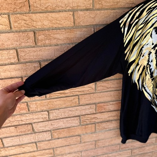 70s 80s Nancy Scott 3/4 sleeve metallic gold white tiger graphic sweatshirt top - Picture 7 of 10