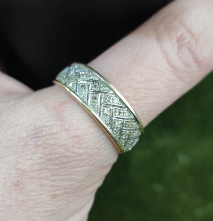 Mens 14ct Yellow Gold Ring Diamond Stones DIA 375 Hallmarked Ring Size S - Image 2 of 4